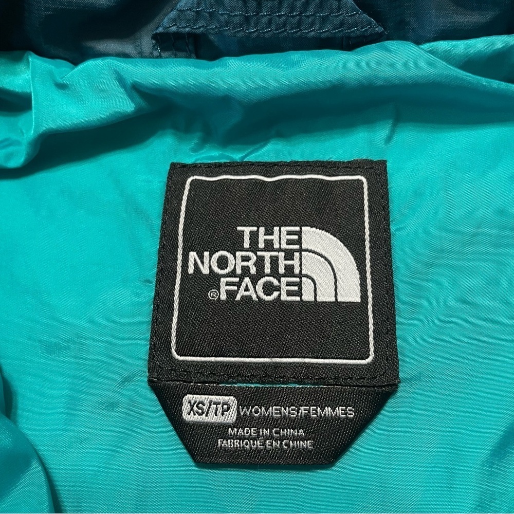 The North Face Women's Turquoise Quilted Vest Size XS - Picture 6 of 8